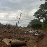 Urgente: Explosivo ‘esquecido’ em rocha detona e fere gravemente funcionário em obra da prefeitura, em Aranha