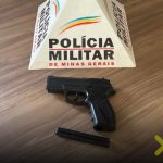 PM faz apreensão de arma airsoft próximo à uma escola municipal