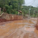 Obra paralisada da prefeitura causa transtornos em Aranha