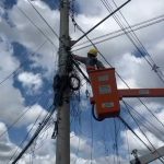 Operação realiza retirada de cabeamentos irregulares e inutilizáveis em Brumadinho