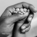 Licença-paternidade é ampliada para 20 dias