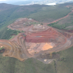 Moradores denunciam problemas com circulação de caminhões na Serra da Moeda, em Piedade do Paraopeba